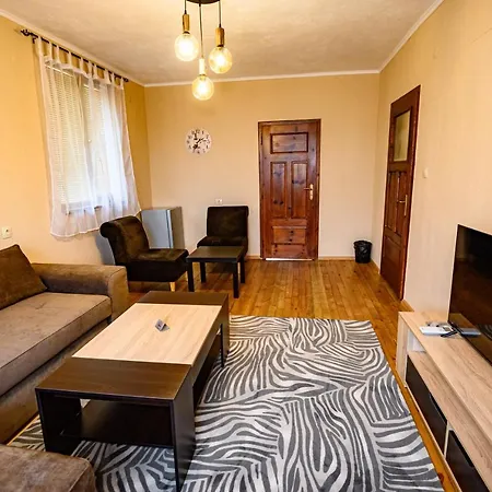 Lalev Guest house *