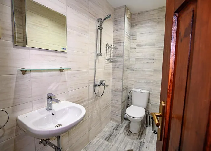 בית הארחה Lalev